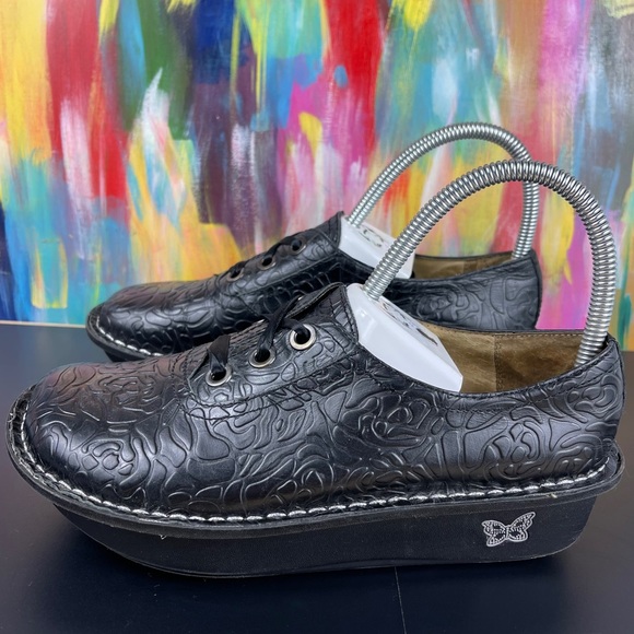 !SOLD! Alegria Abbi Black Rose Embossed Lace Up